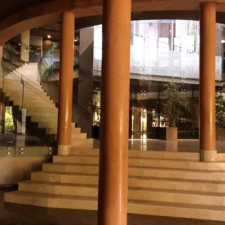 Apartment Elegance Golden Sands