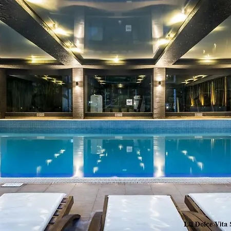 Elegance Apartment *